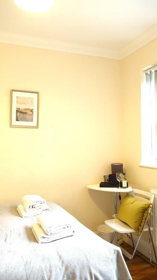 Heathrow Ensuite Rooms- Auto Check In Londra Dış mekan fotoğraf