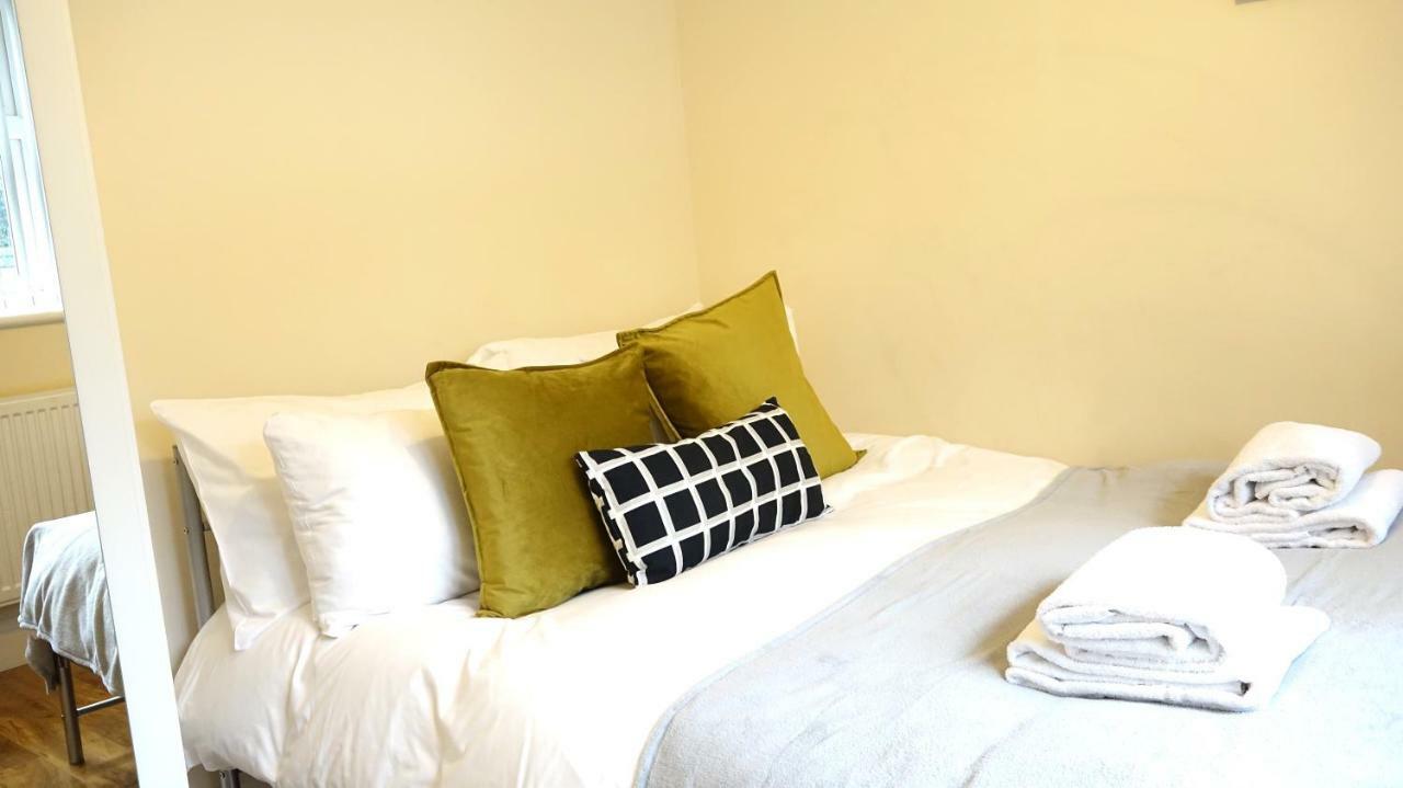 Heathrow Ensuite Rooms- Auto Check In Londra Dış mekan fotoğraf