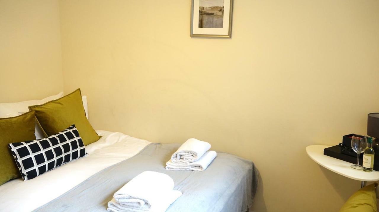 Heathrow Ensuite Rooms- Auto Check In Londra Dış mekan fotoğraf