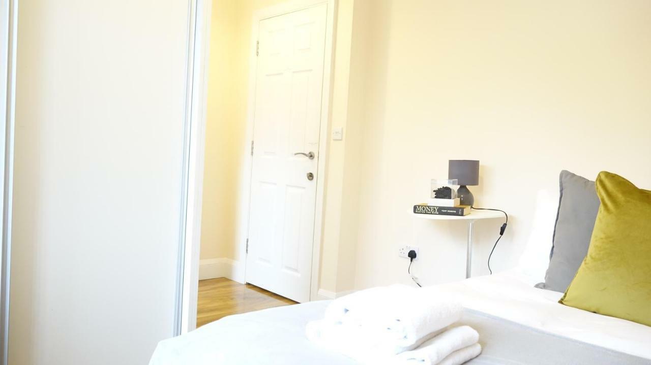 Heathrow Ensuite Rooms- Auto Check In Londra Dış mekan fotoğraf