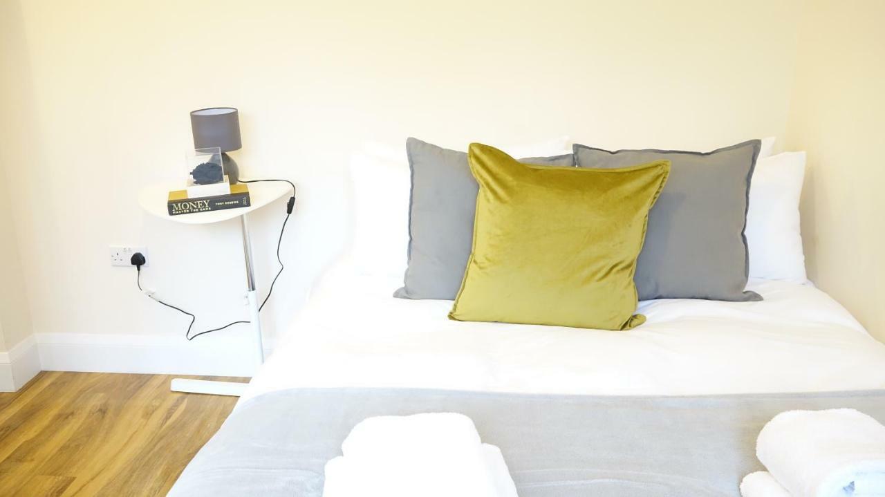 Heathrow Ensuite Rooms- Auto Check In Londra Dış mekan fotoğraf