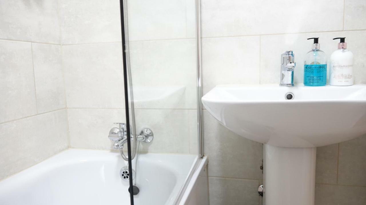 Heathrow Ensuite Rooms- Auto Check In Londra Dış mekan fotoğraf