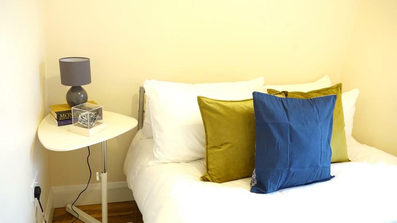 Heathrow Ensuite Rooms- Auto Check In Londra Dış mekan fotoğraf