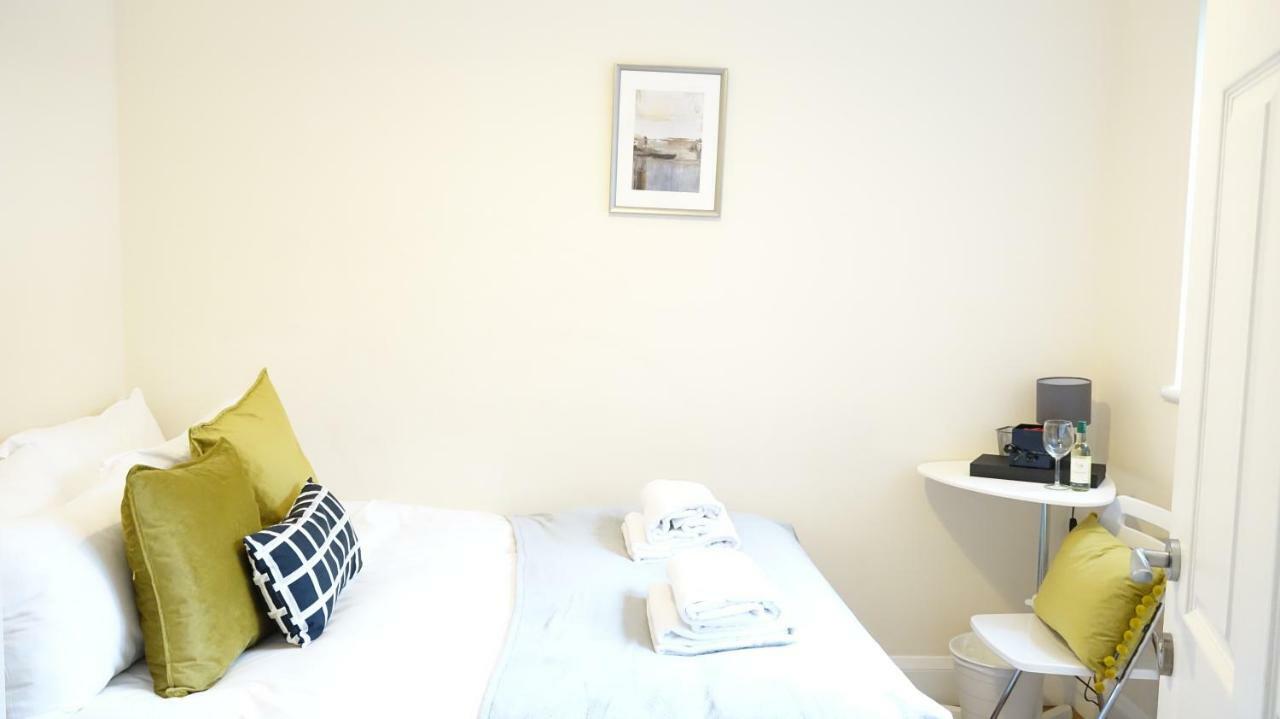 Heathrow Ensuite Rooms- Auto Check In Londra Dış mekan fotoğraf