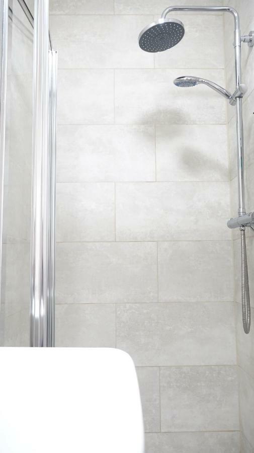 Heathrow Ensuite Rooms- Auto Check In Londra Dış mekan fotoğraf